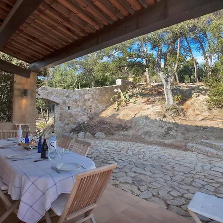 別荘 Campagne A Piscine Chauffee Vue Proche Et Centre カルヴィ