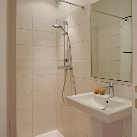 Campagne A Piscine Chauffee Vue Proche Et Centre カルヴィ