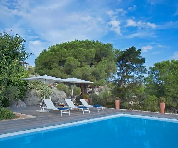Campagne A Piscine Chauffee Vue Proche Et Centre Holiday home