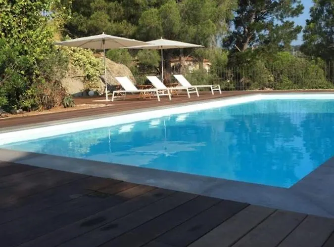 Campagne à Piscine Chauffée Vue Proche Et Centre Calvi (Corsica)