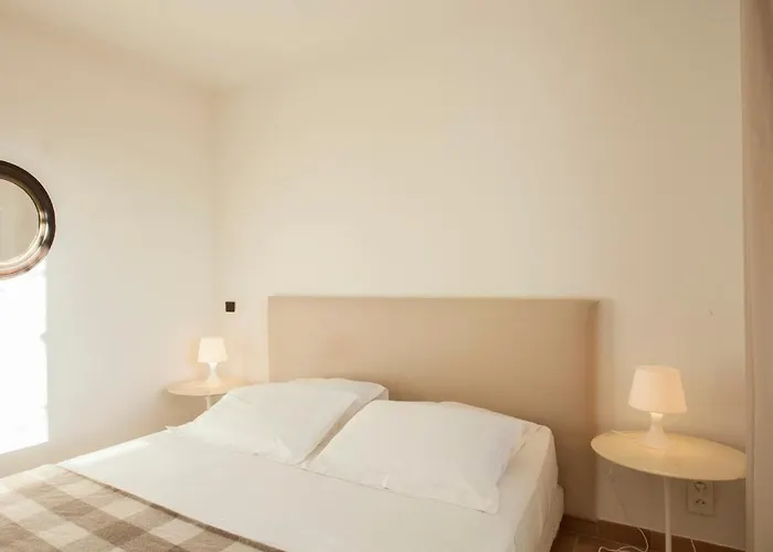 Campagne à Piscine Chauffée Vue Proche Et Centre Сasa de vacaciones *