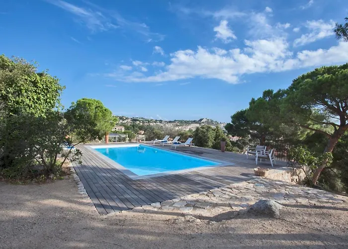 Campagne à Piscine Chauffée Vue Proche Et Centre Сasa de vacaciones Calvi (Corsica)