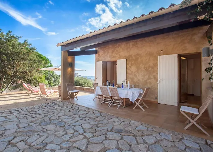 Сasa de vacaciones Campagne à Piscine Chauffée Vue Proche Et Centre *