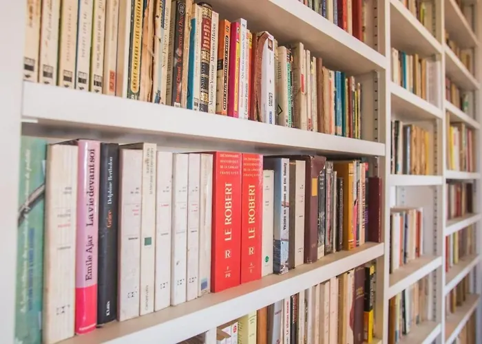 Campagne à Piscine Chauffée Vue Proche Et Centre *
