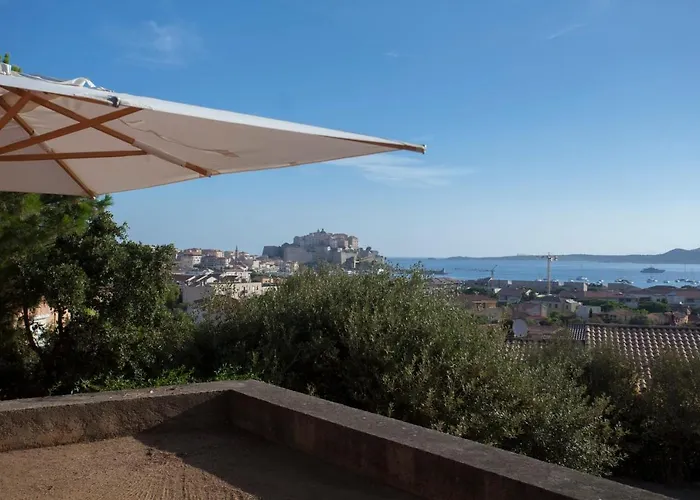 Сasa de vacaciones Campagne à Piscine Chauffée Vue Proche Et Centre *